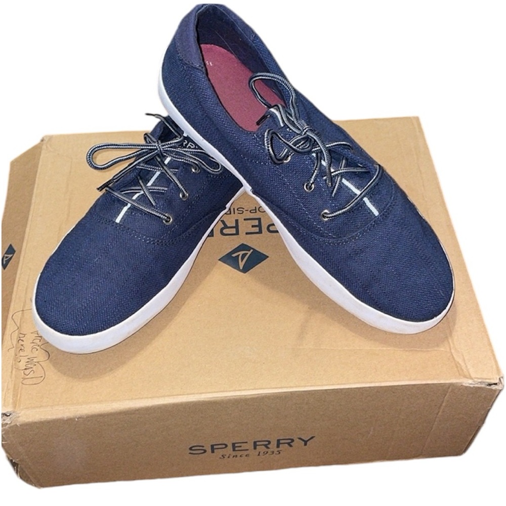 •SPERRY•NAVY BLUE LACE SNEAKERS SIZE 7